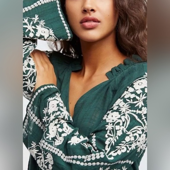 FREE PEOPLE Emerald City Embroidered Tiered long sleeve dress Sz Medium - Picture 6 of 8